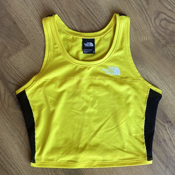 NWOT. The North Face Women's Active Crop Top. - Picture 1 of 4